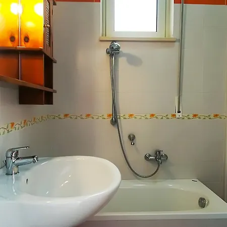 Casa Elettra In *